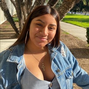 Meet your Posher, Jennefer